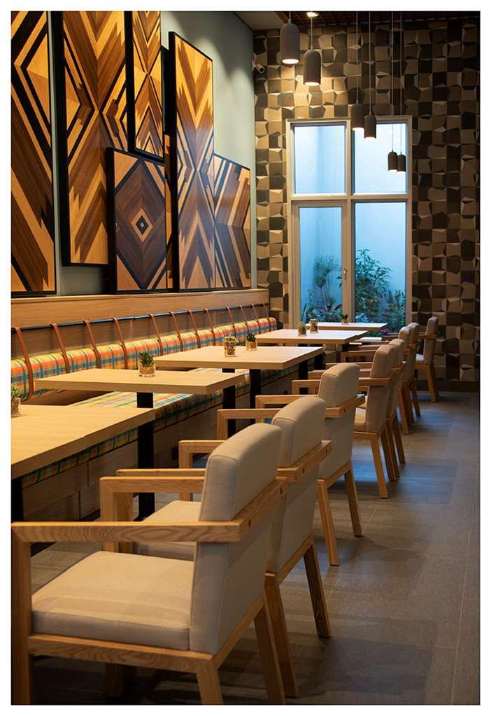 ホテル Casa Grande Express ラパス レストラン 写真